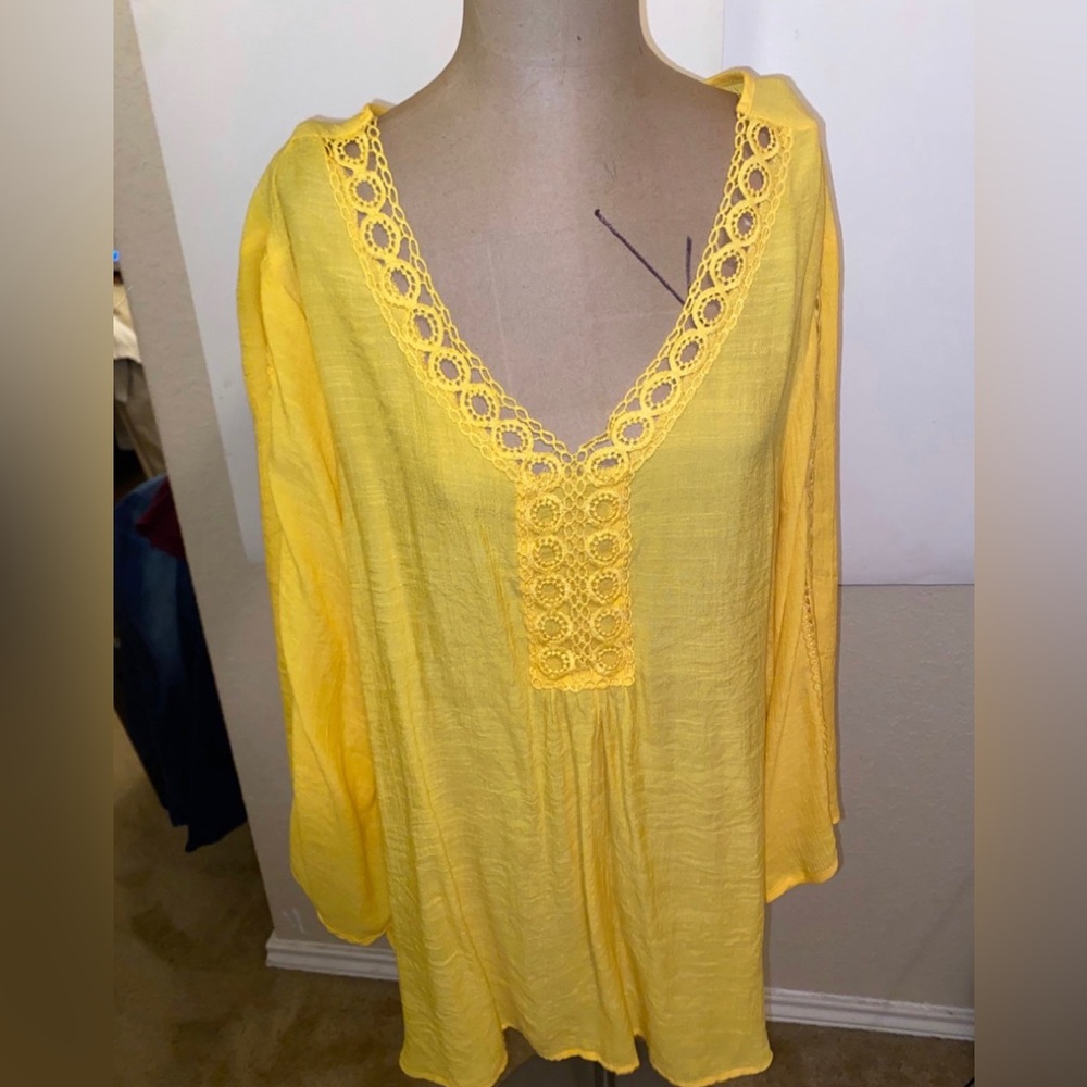 Women’s BYdesign Plus Size Blouse Size 1X